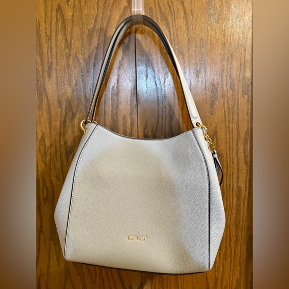 Nine West Handbags - Nine West Meara Purse